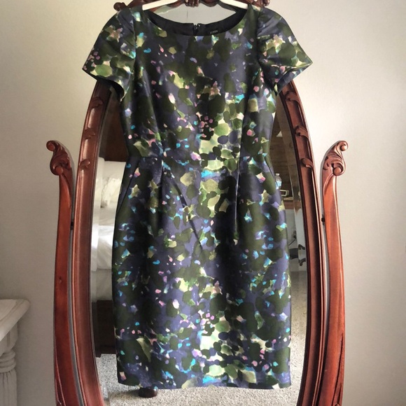 Dress - Picture 1 of 5